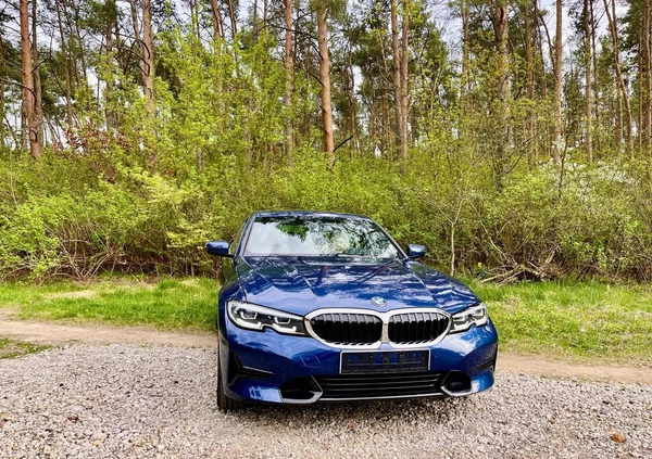 BMW Seria 3 cena 157000 przebieg: 750, rok produkcji 2021 z Iwonicz-Zdrój małe 466